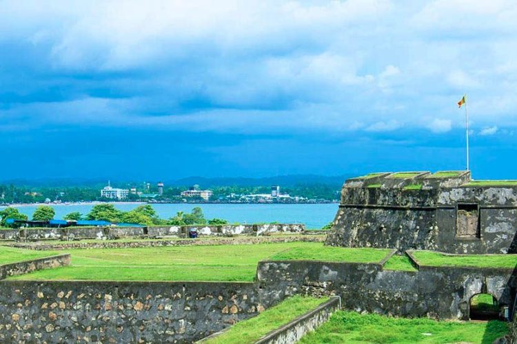 Galle-Fort-main-1200x556